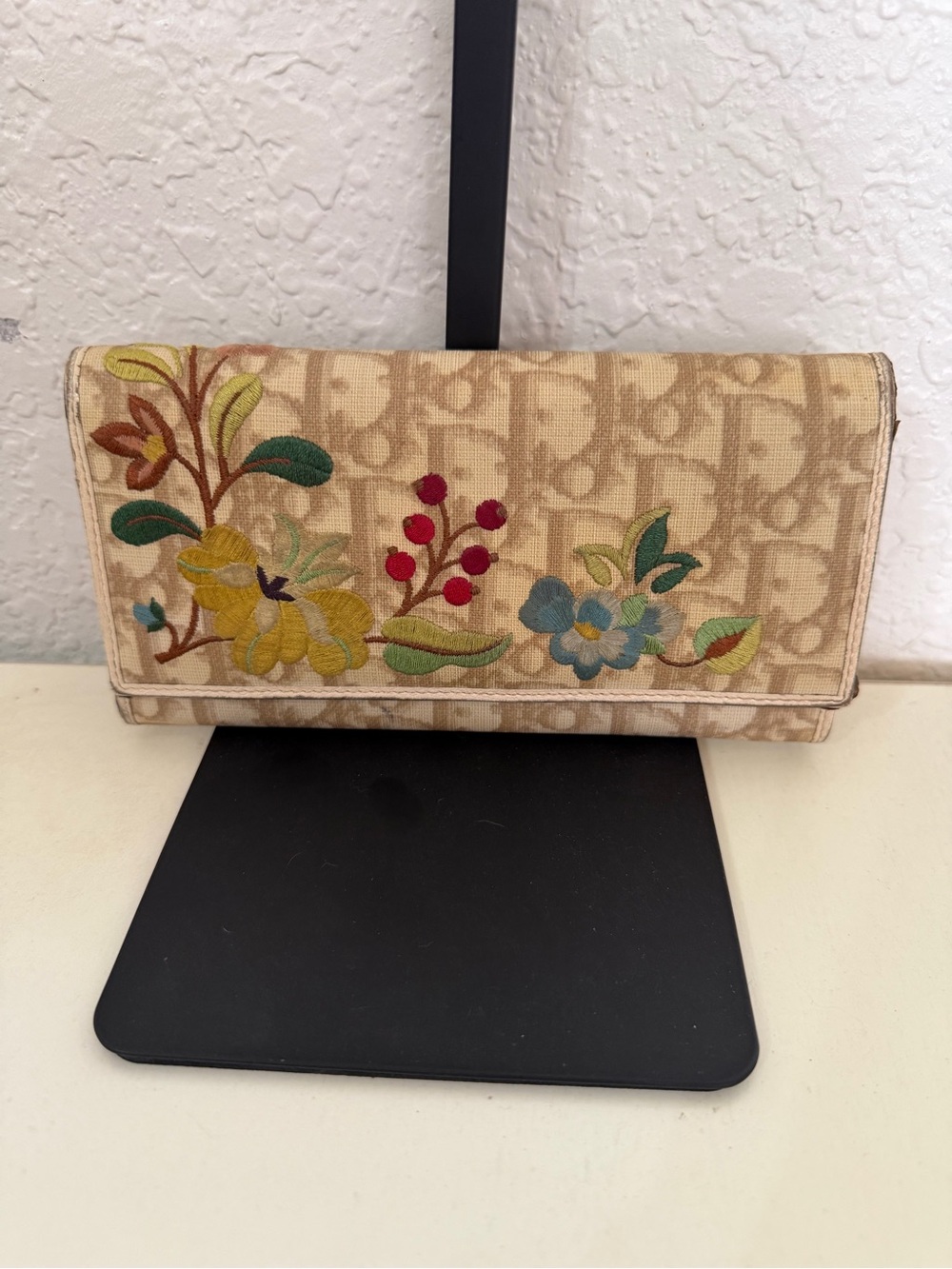 Dior Floral Embroidered Wallet - Picture 1 of 8